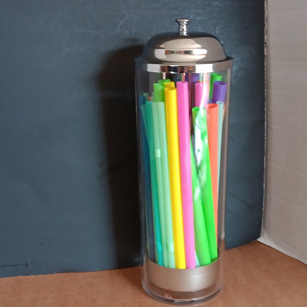 Straw Container